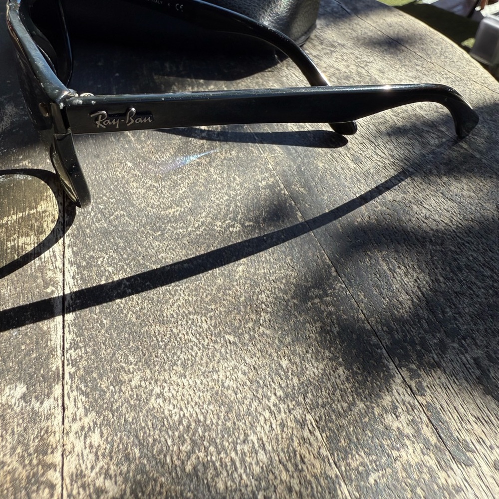 Ray-Ban Sunglasses - Picture 7 of 7
